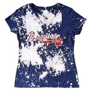 Atlanta Braves V-Neck Pink, White & Blue Bleached T-Shirt Women's Medium